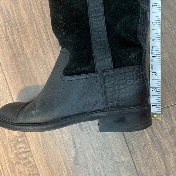 Tory Burch Corey Mid Calf Pebbled Leather Boot - Picture 13 of 16